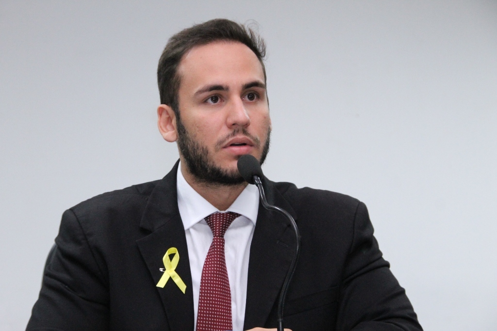 Affonso Cândido deve rever lei das caçambas se irregularidades continuarem