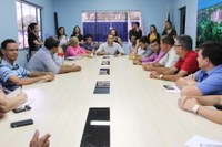 Affonso Cândido reúne vereadores e corpo técnico da CMJP