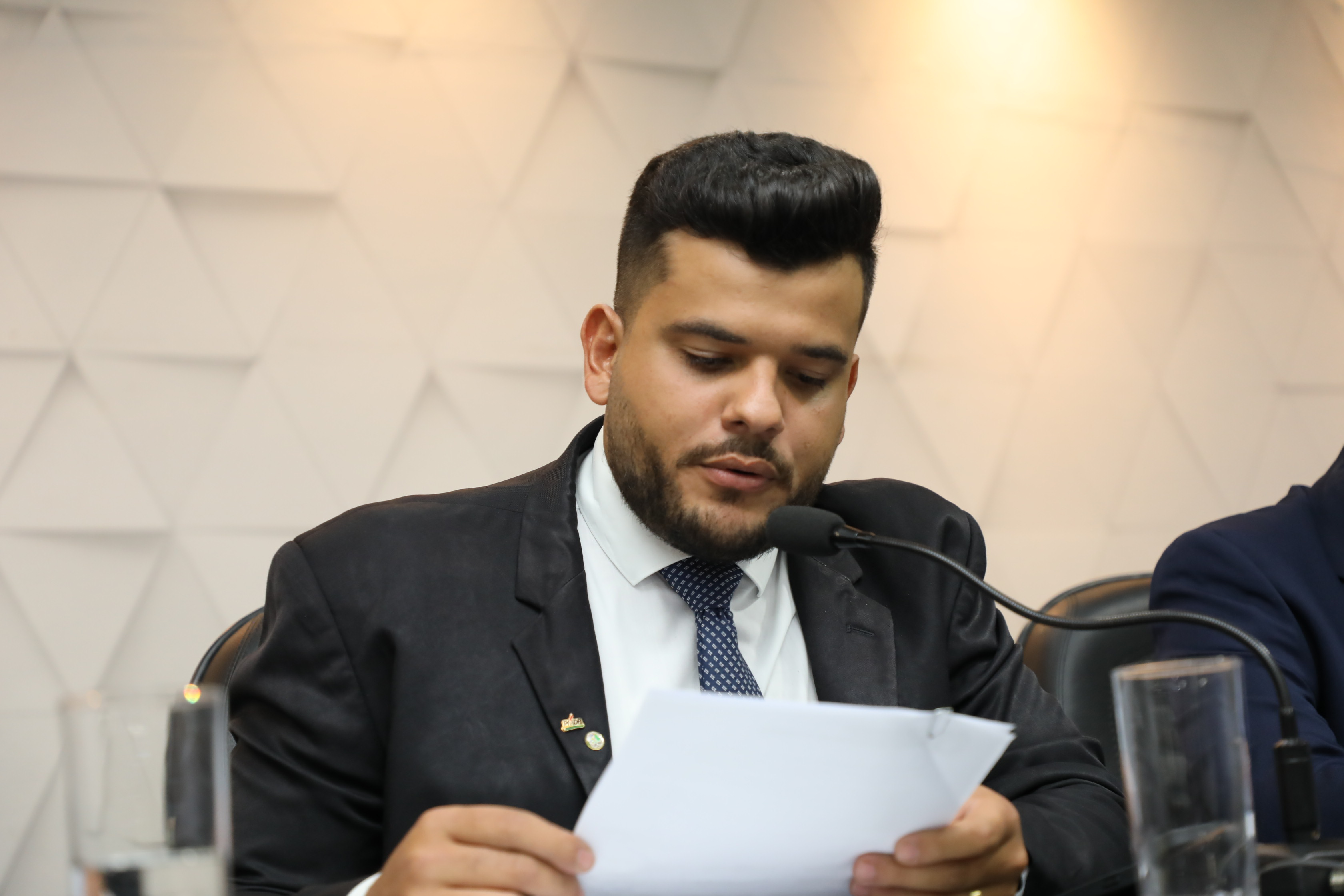 Câmara realiza sessão extraordinária e produtiva nesta quinta