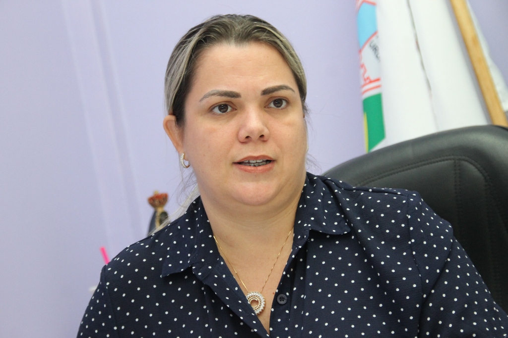 Claudia de Jesus anuncia mais recursos para o PAA