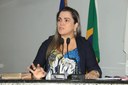 Cláudia de Jesus solicita pagamento de gratificações a servidores e desinfecção de UBSs