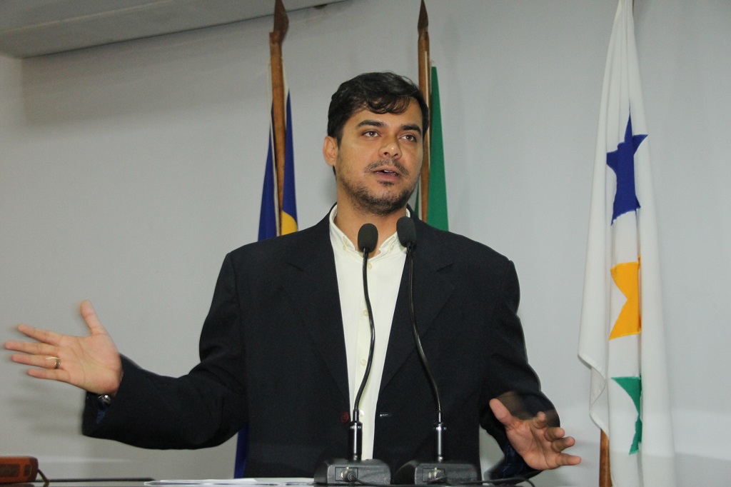 Deputado Expedito Neto participa de sessão da Câmara de Ji-Paraná