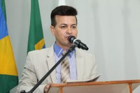 Edivaldo Gomes cobra solução para concurso da Eletrobras