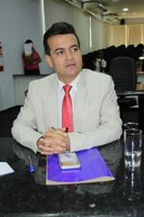 Edivaldo Gomes diz que obras do Morar Melhor continuam indefinidas