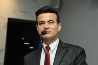 Edivaldo Gomes renuncia ao cargo de 1º secretário da CMJP