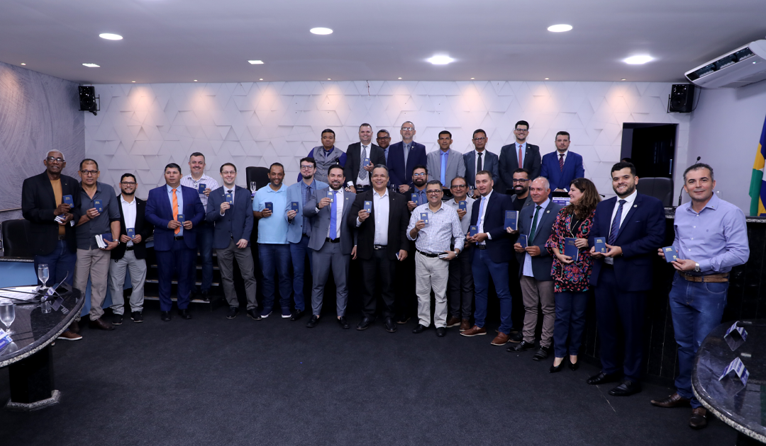 Gideões Internacional no Brasil participam da Sessão Ordinária da CMJP