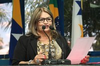 Ida Fernandes solicita campanha educativa para rotatórias