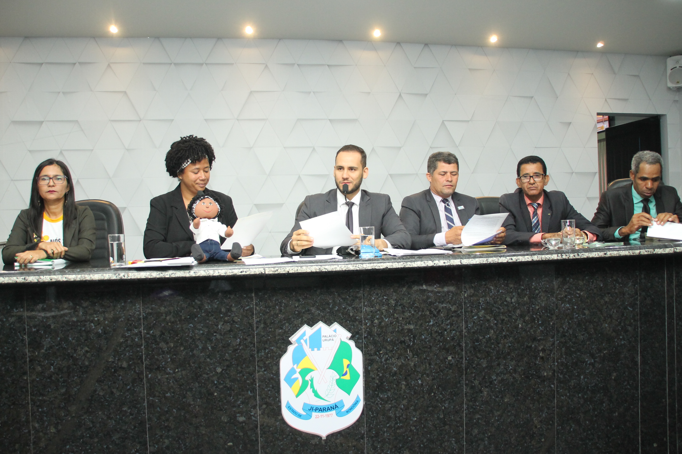 Informe Legislativo  18ª Sessão Ordinária