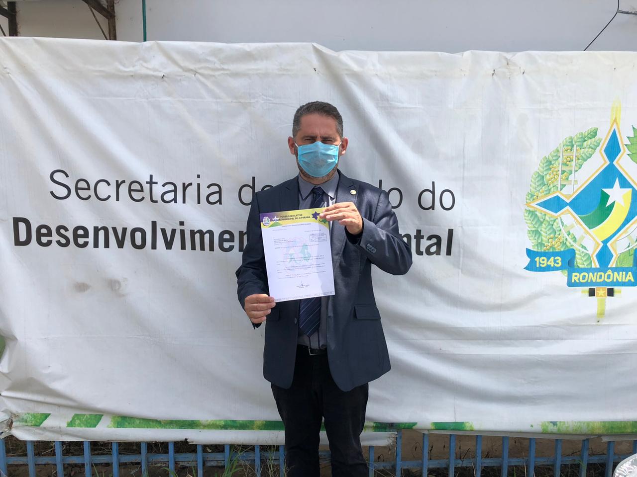 Marcelo Lemos pede providencias  para eliminar mau cheiro no 2º distrito