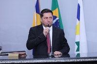 Maycon Roberto da Silva toma posse como vereador