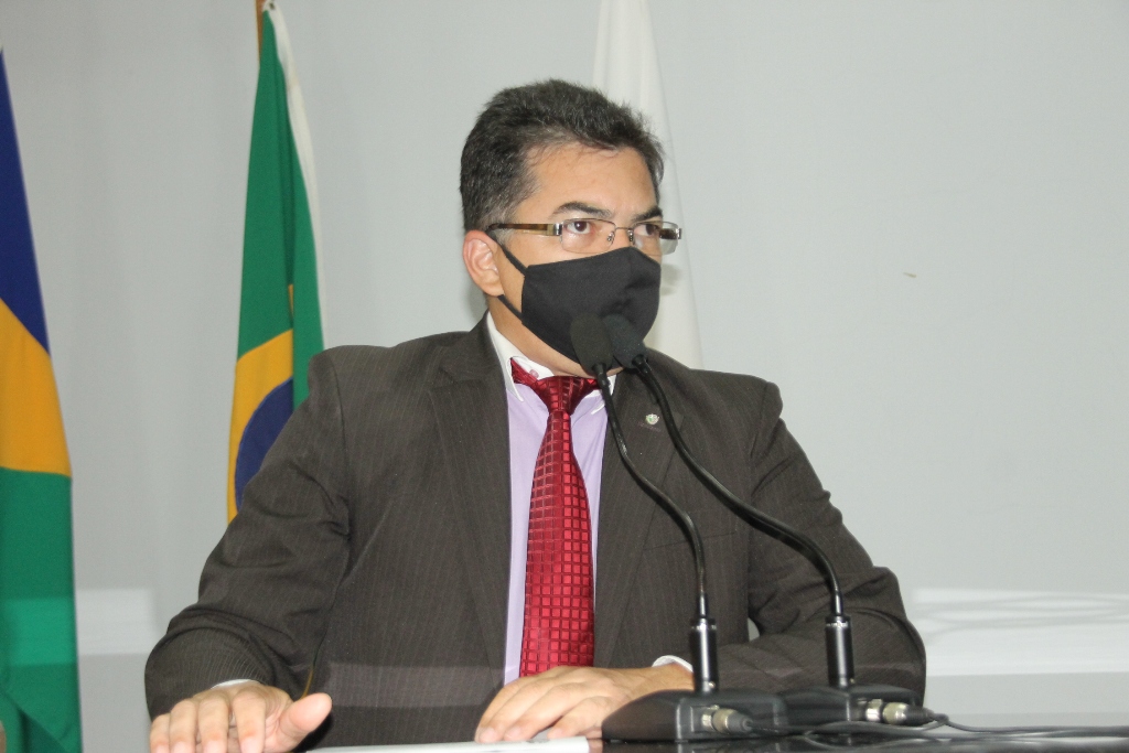 Plenário aprova projetos de lei de autoria do vereador Edilson Vieira