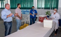 Prefeito de Ji-Paraná e presidente Affonso Cândido acompanham primeira fase da vacinação de idosos