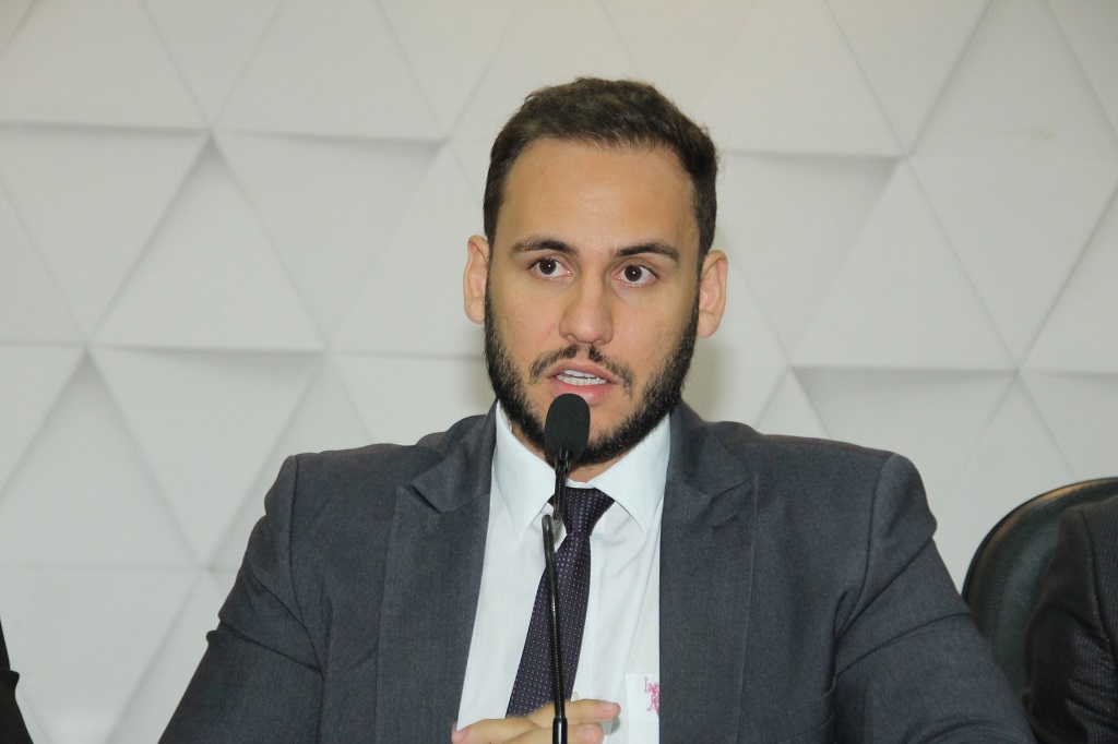 Presidente Affonso Cândido amplia prazo para suspensão de atendimento