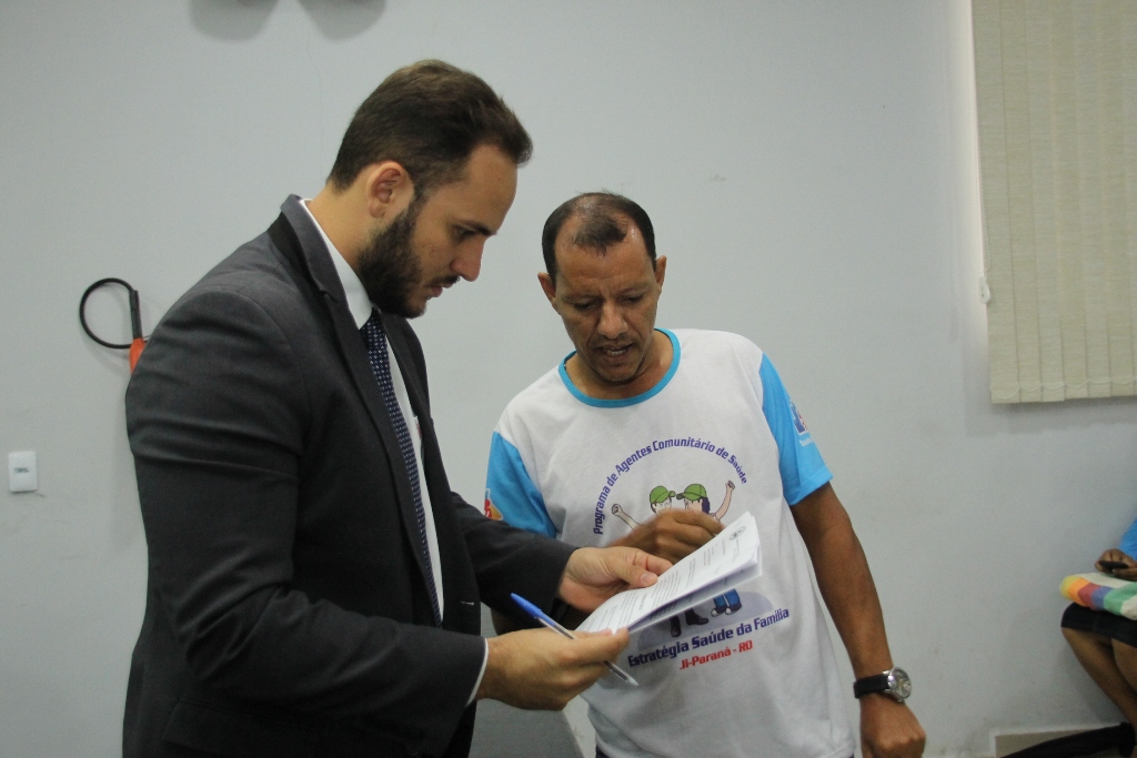 Presidente Affonso Cândido recebe proposta do Sindsem para ACS e ACE