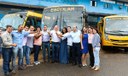 Vereadores participam de cerimônia para reinício de aulas e entrega de ônibus Vereadores participam de cerimônia para reinício de aulas e entrega de ônibus