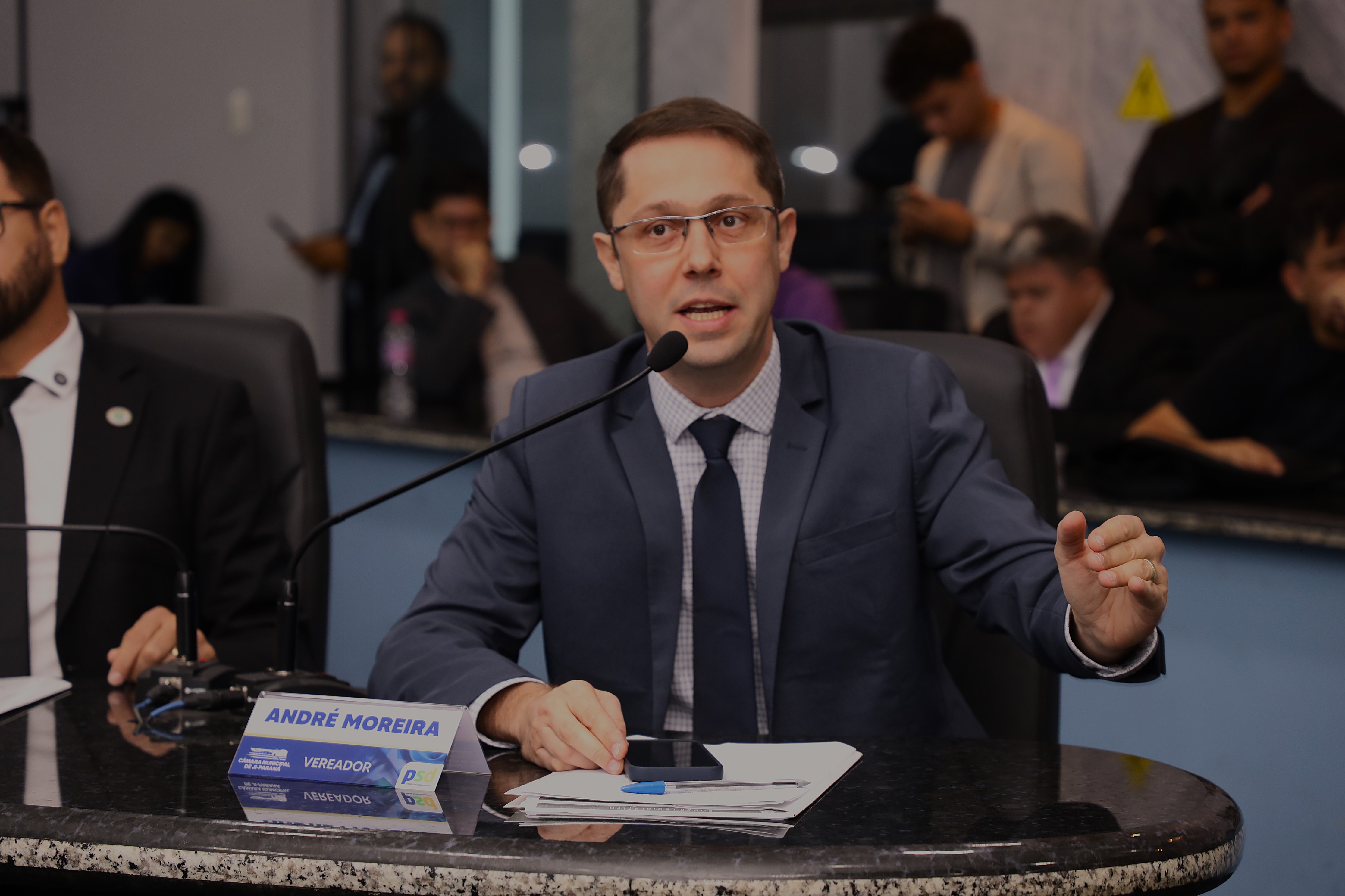 Projeto prevê isenção de IPTU para terrenos vazios que servirem como estacionamentos