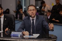 Projeto prevê isenção de IPTU para terrenos vazios que servirem como estacionamentos
