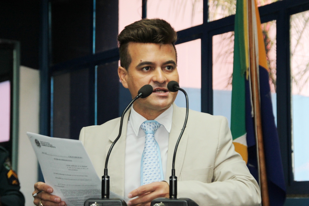 Renovado convênio para transporte gratuito de estudantes  