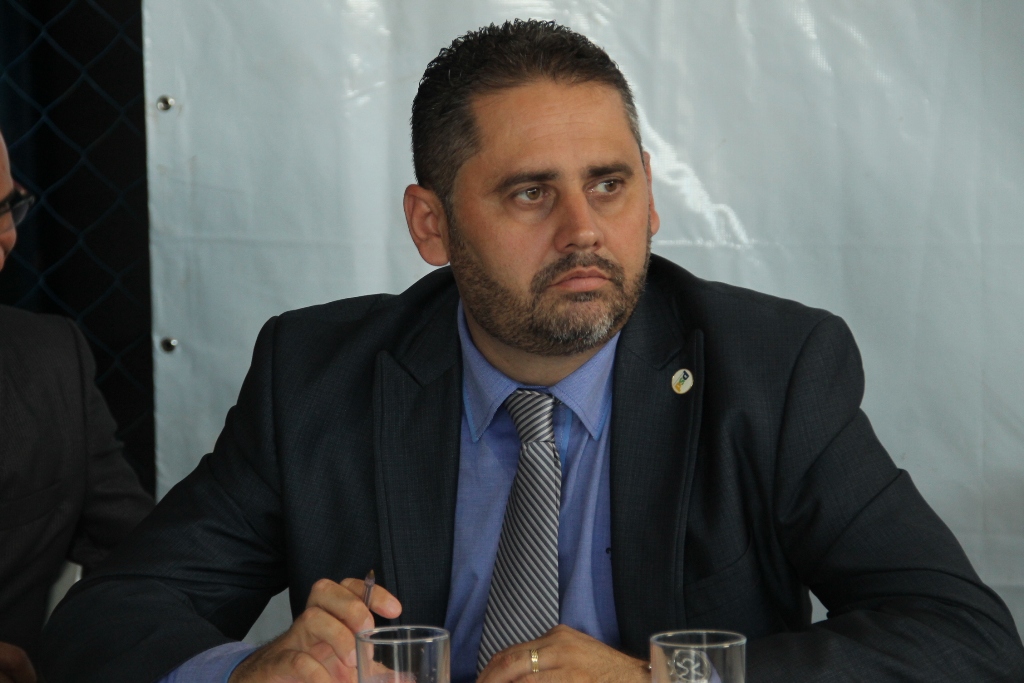 Requerimento de Marcelo Lemos pede que médicos digitem receitas