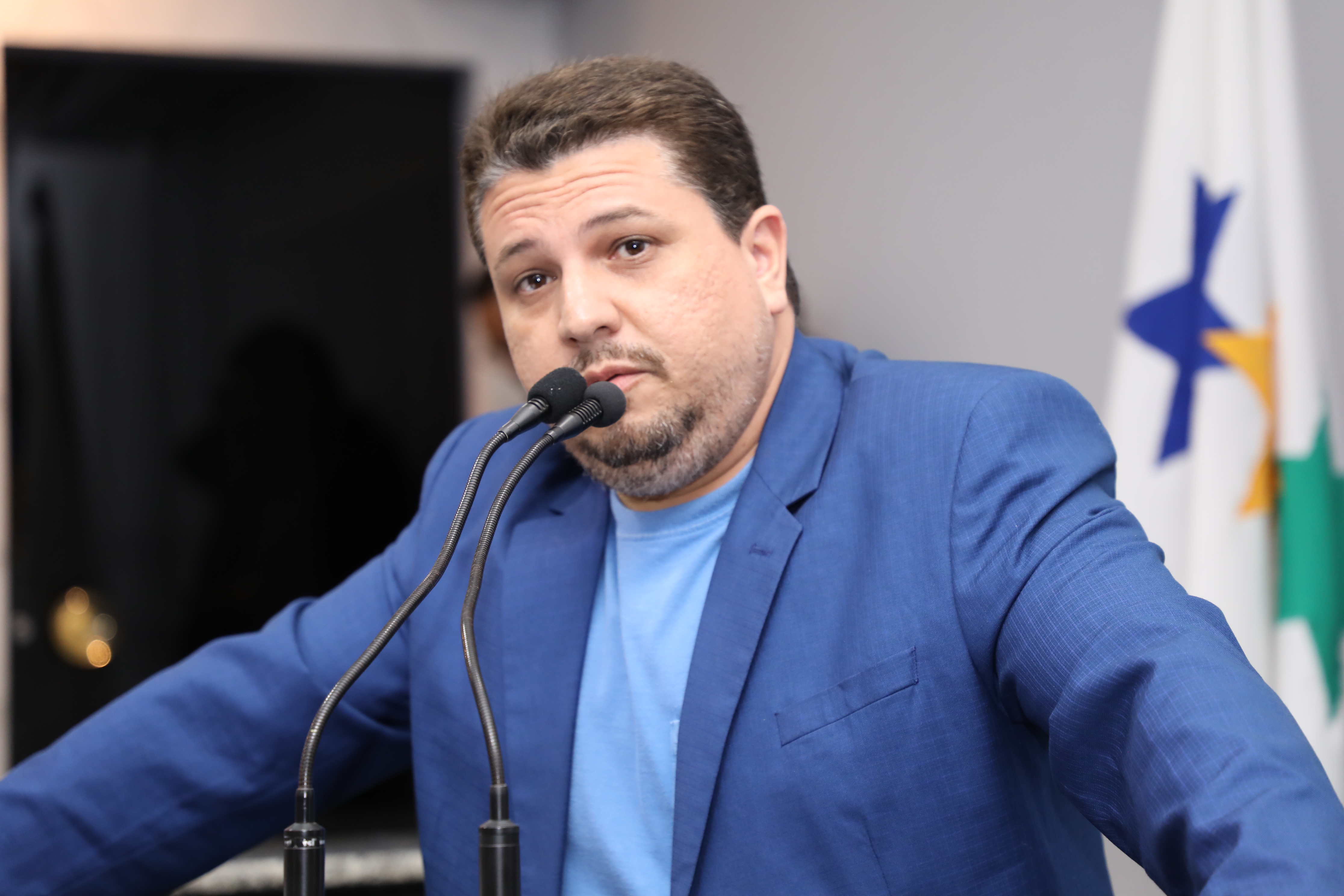 Vereador Edinho Fidelis enfrenta pedido de cassação na Câmara Municipal