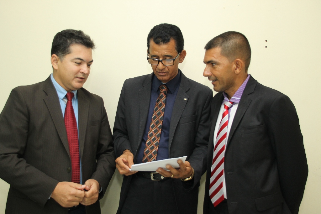 Vereadores refutam denúncias de turismo em Brasília